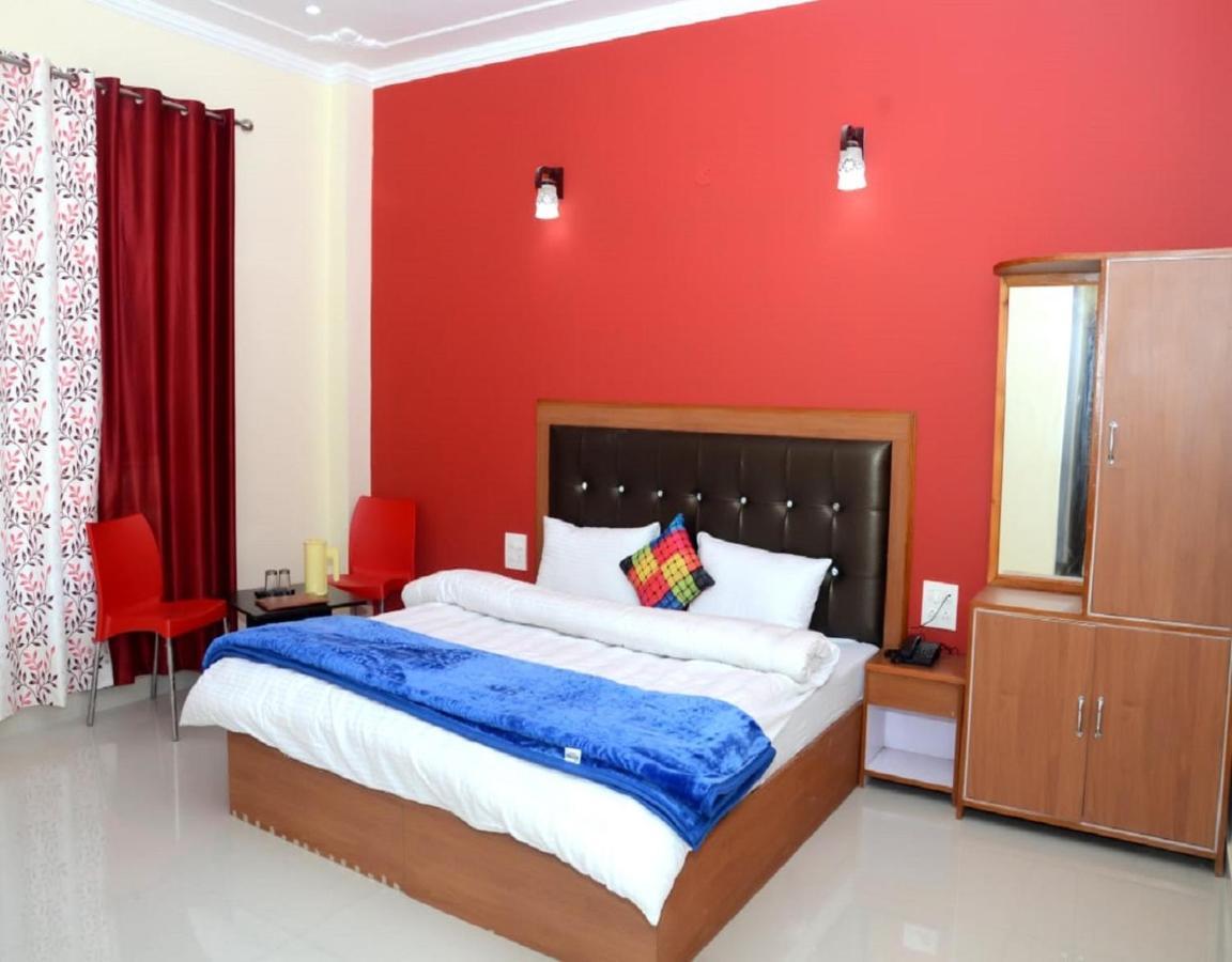Stayapart - Hotel Bagsu Sarovar Дармсала Екстер'єр фото